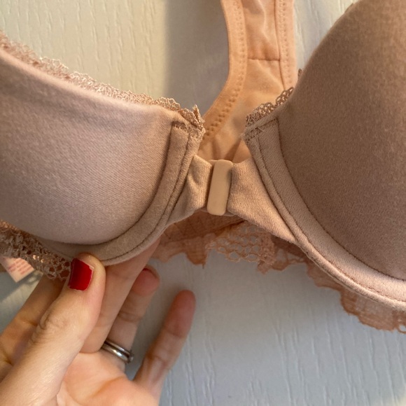 VICTORIA’S SECRET Racerback Demi Lace Bra - Picture 4 of 5